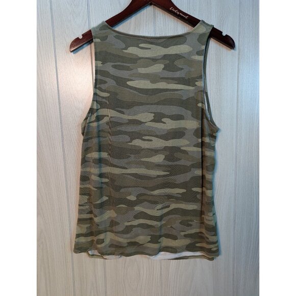 Torrid 0X Large Camo Lightweight Causal Knot At Hem Sleeveless Tank Top Green - Picture 3 of 6